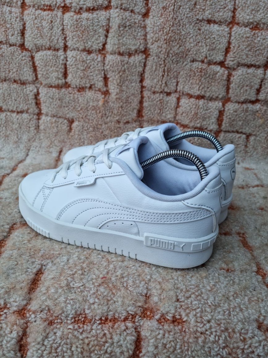 Кроссовки Puma Jada
