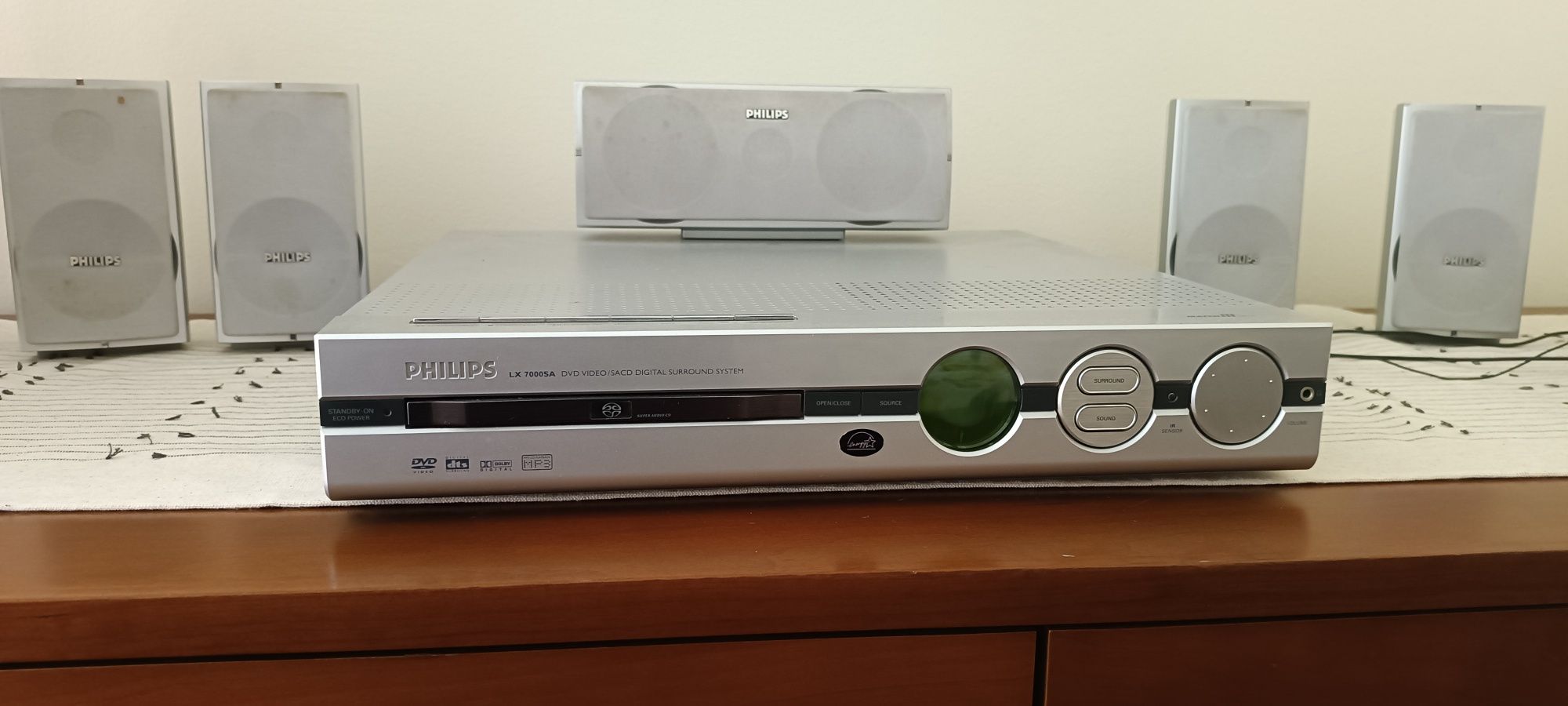 DVD PHILIPS com pouco uso cor cinza impecável