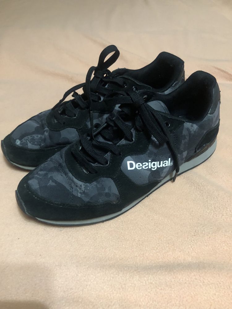 Buty sportowe Desigual r.40