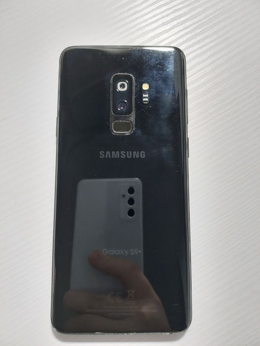 Телефон Samsung Galaxy S9+