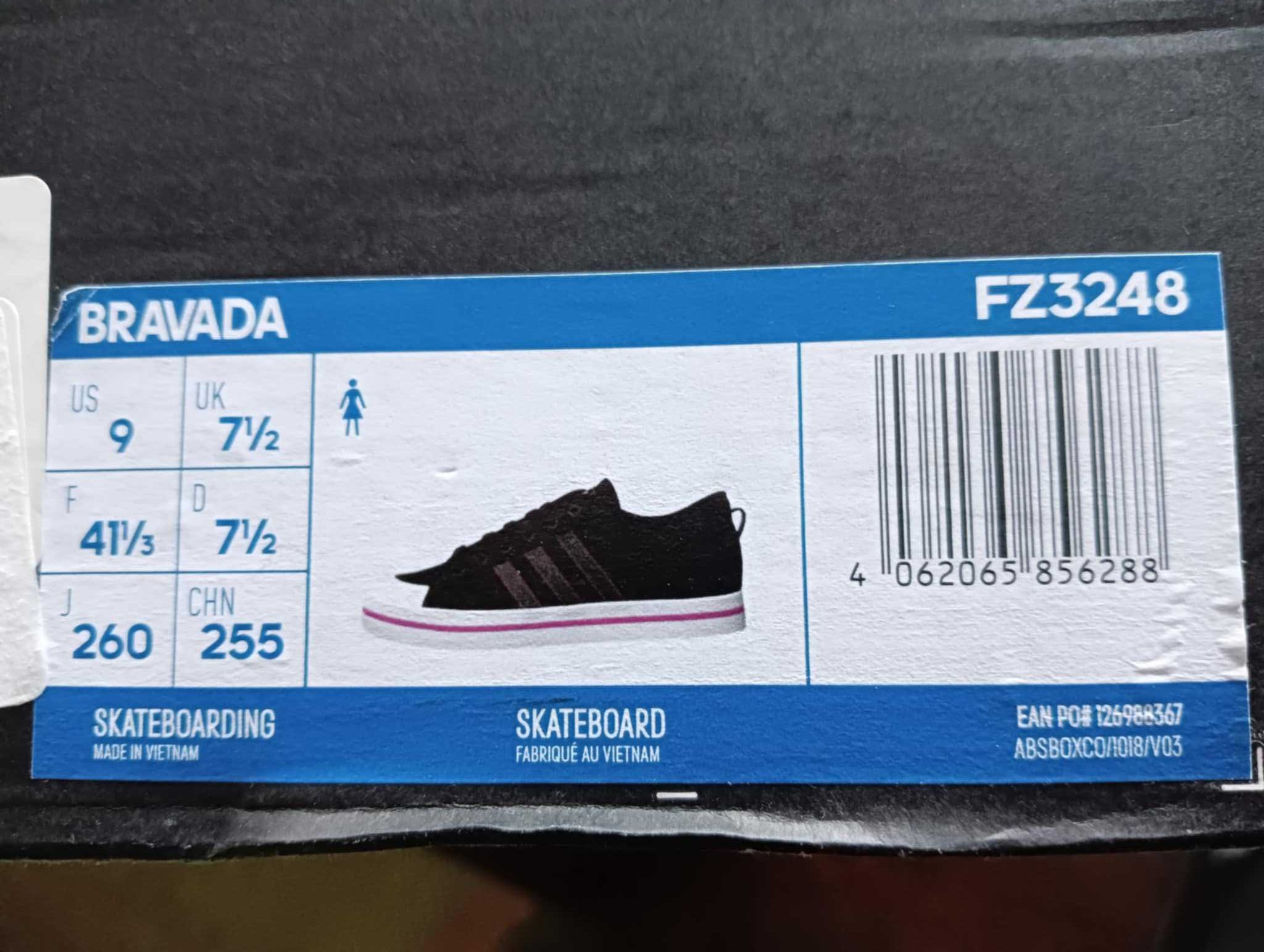 Nowe buty Adidas 41 1/3