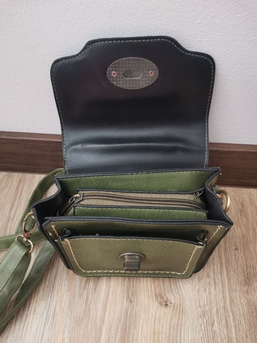 Sprzedam torebkę na pasku