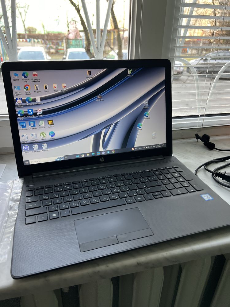 Ноутбук HP 250G7 DESKTOP-G6IKC0O