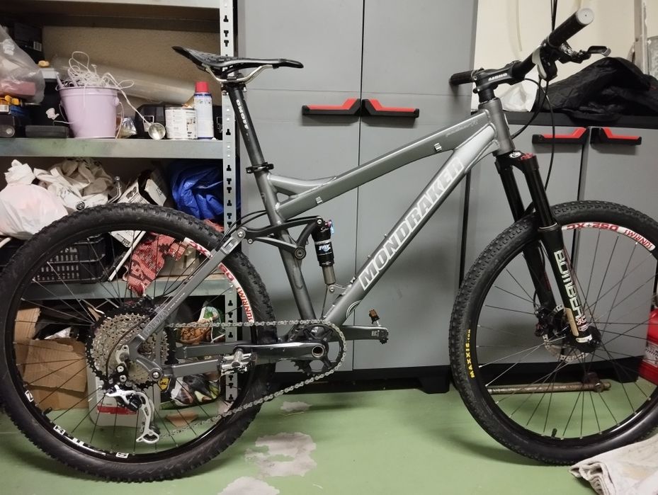 Bicicleta BTT mondraker impecável