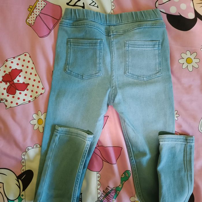 Conjunto menina 5anos novo sem etiqueta Benetton e Sergent Major