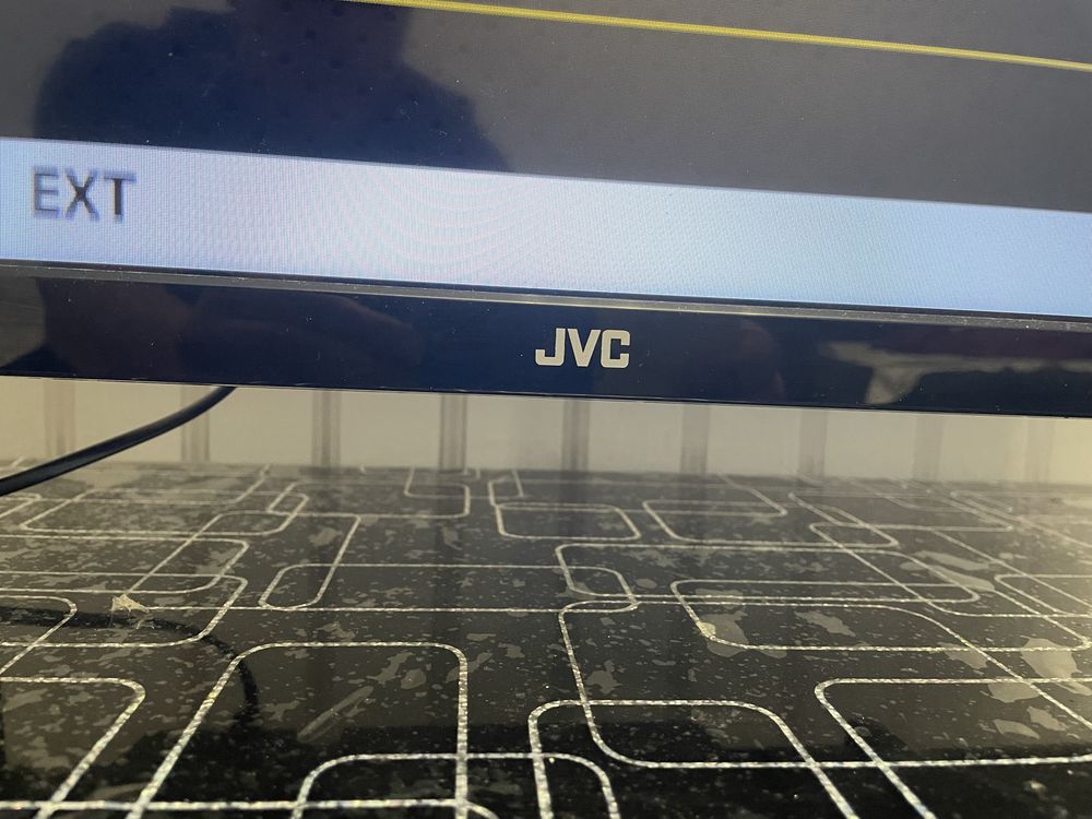 Продам теливизор JVC 32 диоганаль в идеальном состоянии