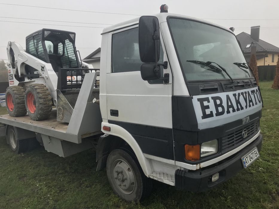 Продам екакуатор TATA
