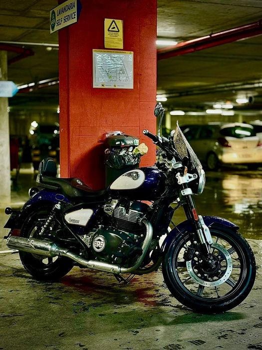 Royal Enfield Super Meteor 650 Royal Enfield Super Meteor 650  modelo cruiser, lançada em 2023.