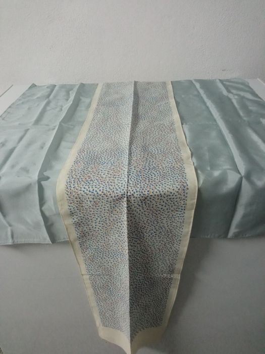 Um toque de elegância nas suas toilletes com estas éharpes/lenços