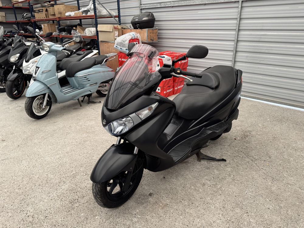 Suzuki Burgman 125 rezerwacja