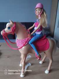 Lalka Barbie z koniem interaktywnym