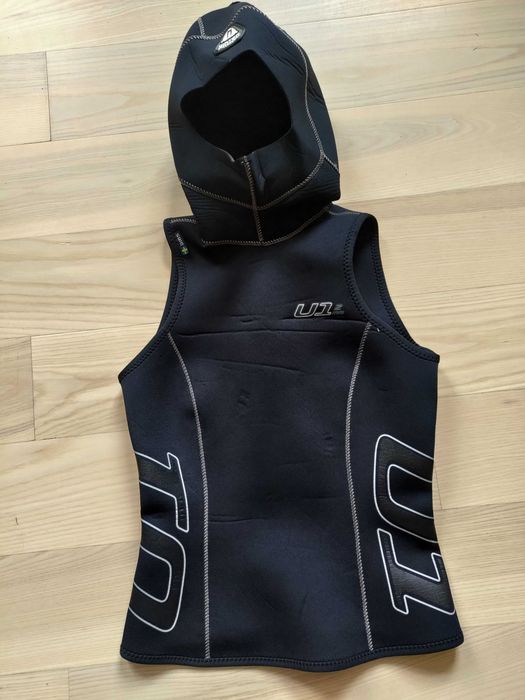 Docieplacz Waterproof damski model U1 grubość 2mm rozmiar M z kapturem