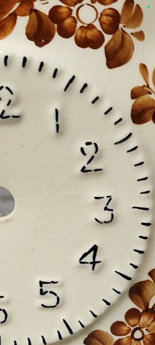 Zegar fajansowy. Włocławek.