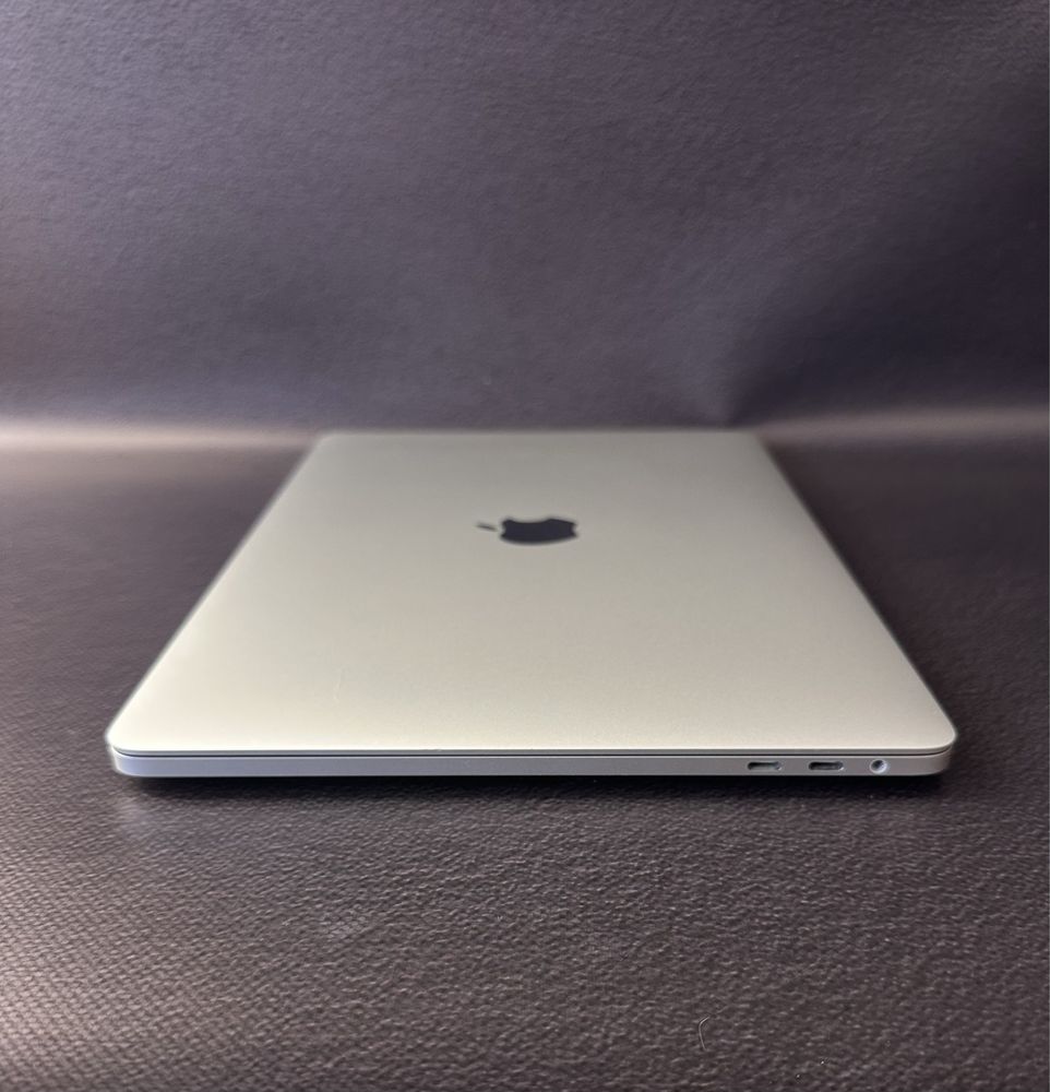 MacBook Pro A1989 1TB SSD/i7 2.7GHZ/16GB Touch Bar | Стан Нового