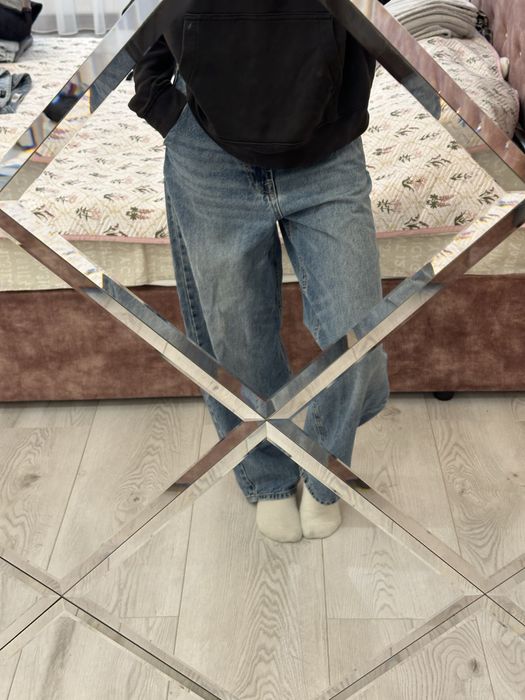 бегі джинс , зріст на фото 170 вага 53