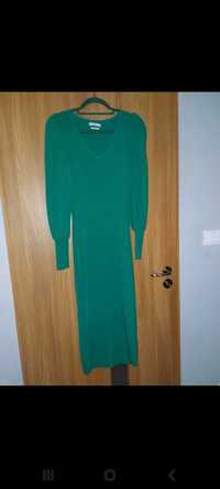 Zielona, długa, sweterkowa sukienka Reserved