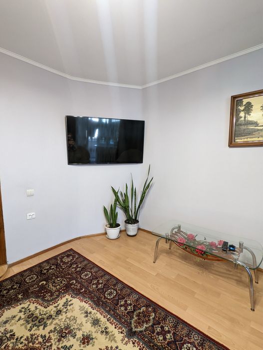 Здається в центрі трьохкімнатна квартира