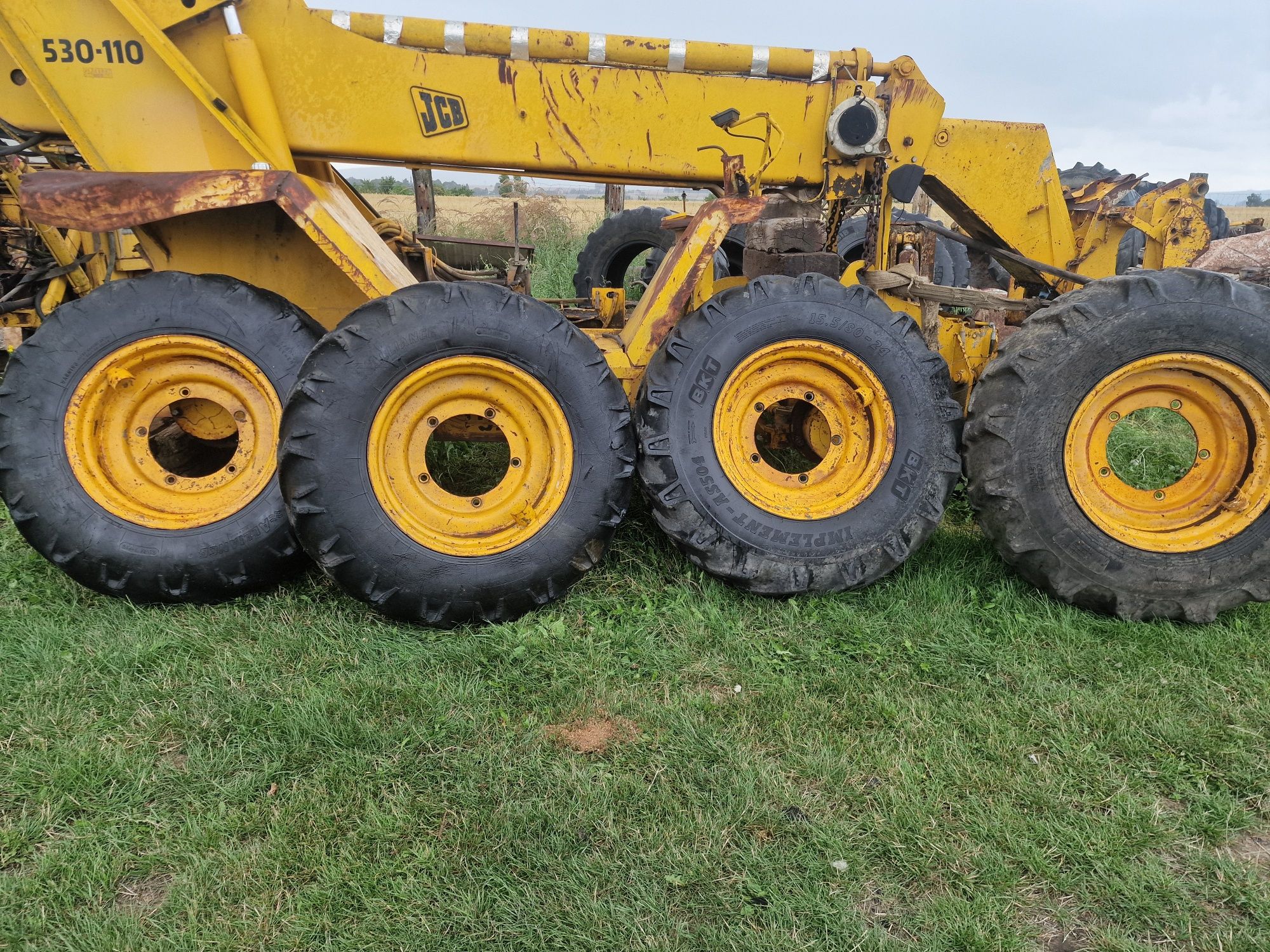 Koła 15.5 24 JCB 530-110