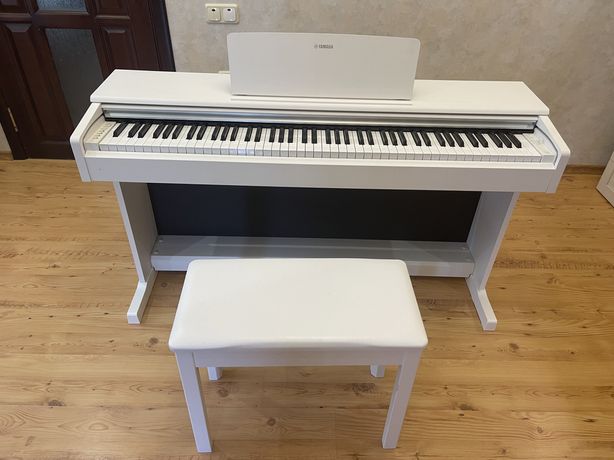 Електро фортепиано Yamaha