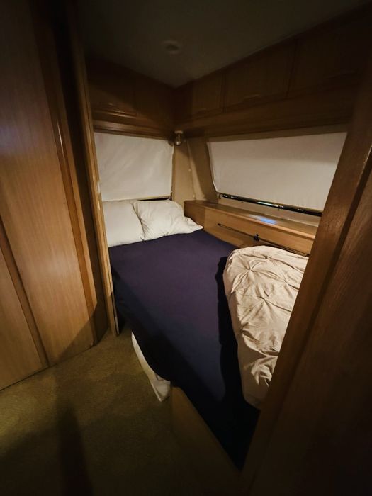 Roulote Fixa com Avançado – Parque de Campismo em Sesimbra