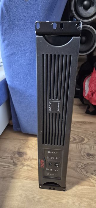 UPS APC Smart-UPS 3000