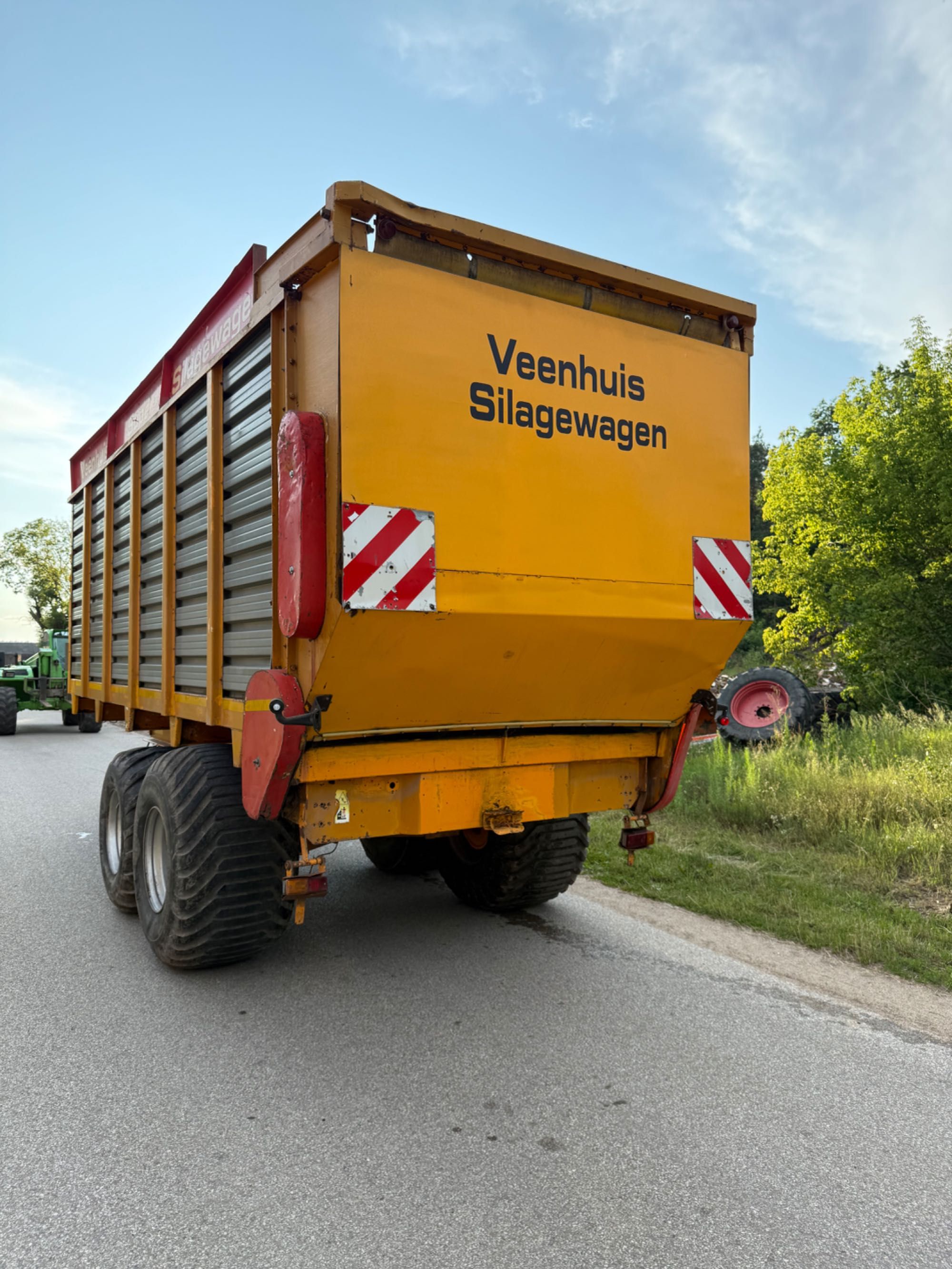Przyczepa objętościowa Veenhuis Silagewagen 18-2