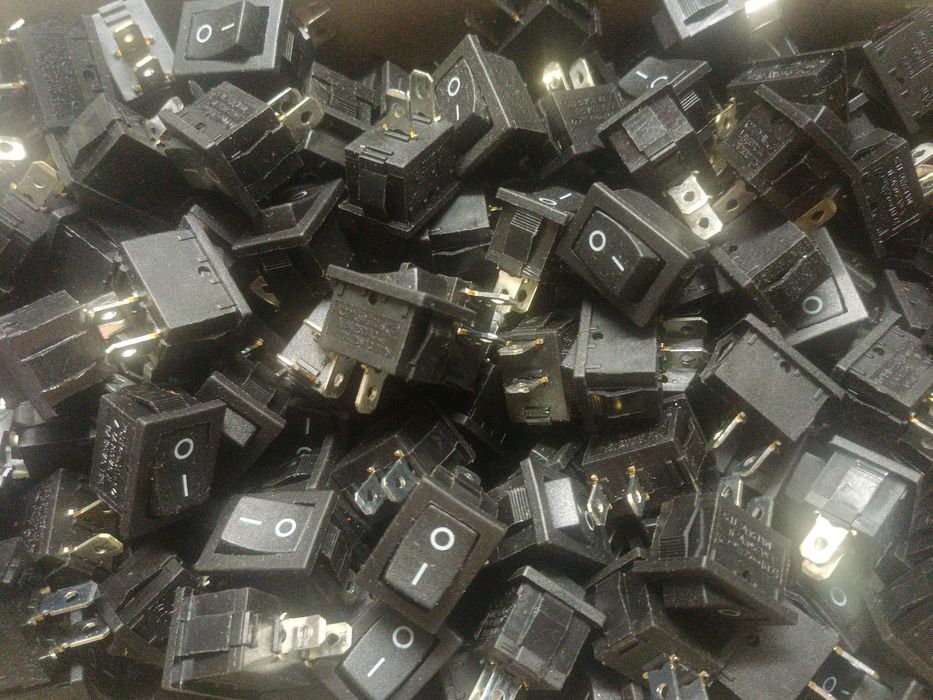 Кнопка on-off 6A 250 V 10A 125/250V