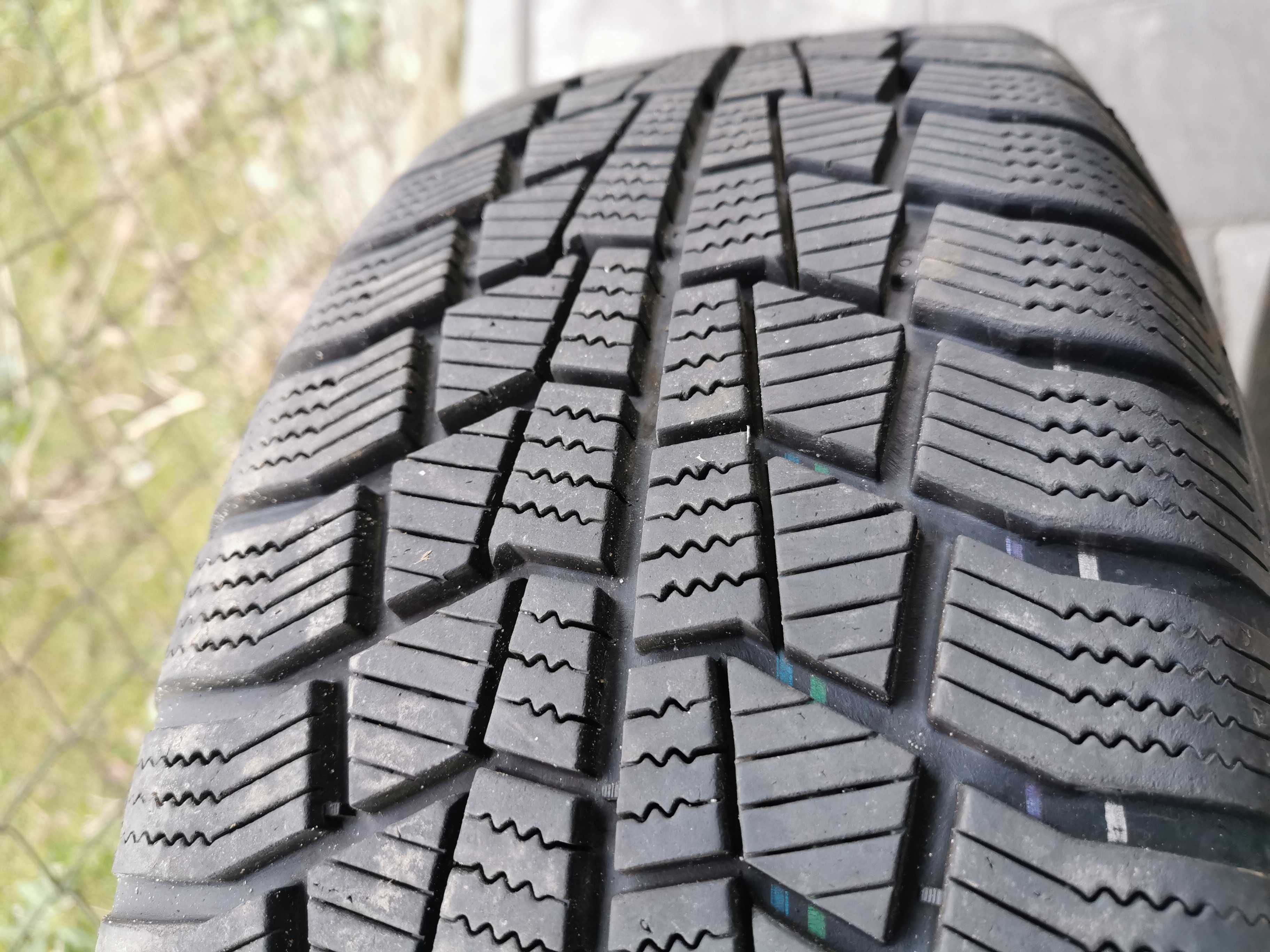 Viking WinTech 205/60r16 96H 2018r XL N8228