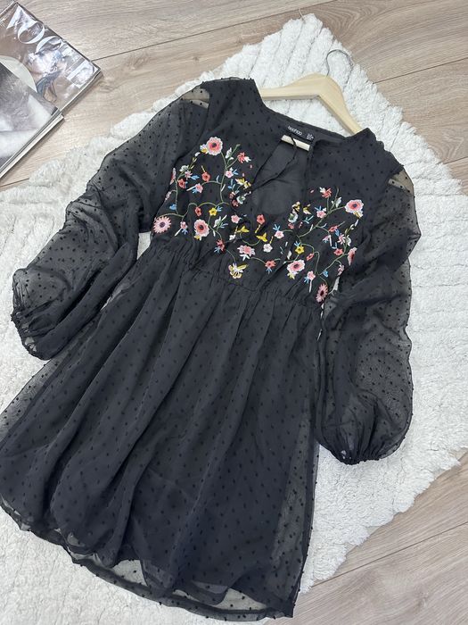 Святкова сукня вишиванка, мереживна розмір S нові