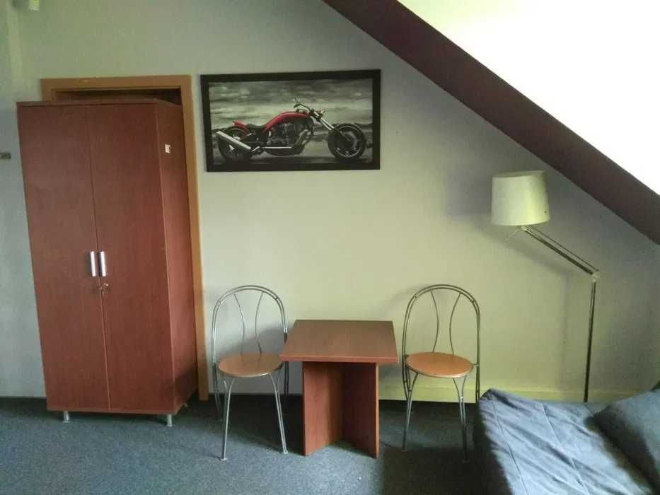 Hostel w Dąbrowie Górniczej Oferuje Zakwaterowanie dla Dużych Grup