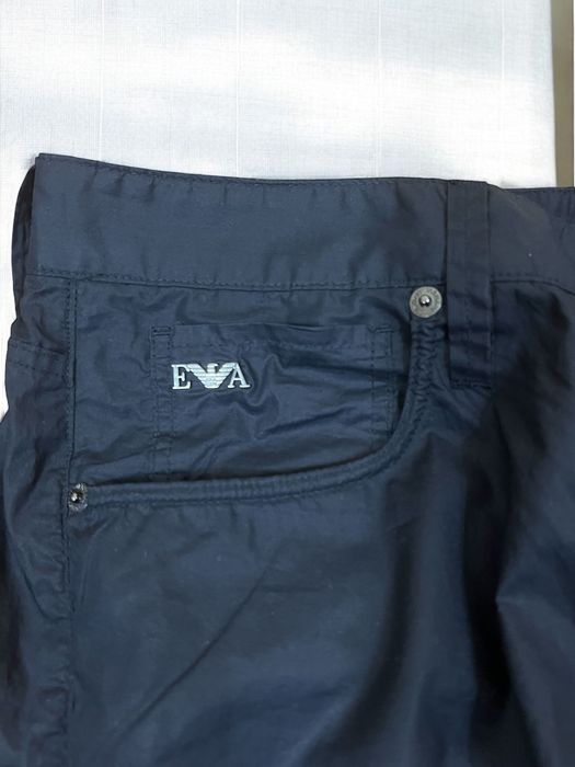 Emporio Armani roz. 29 męskie granatowe spodnie