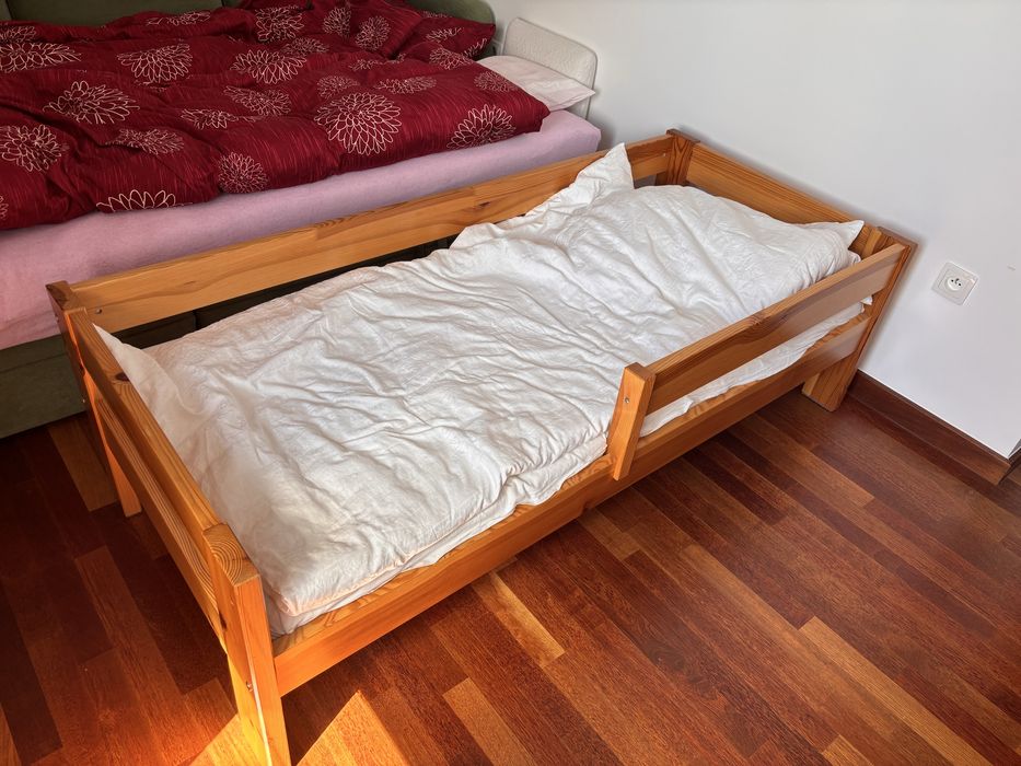 Łóżko dzieciece 160cm z materacem