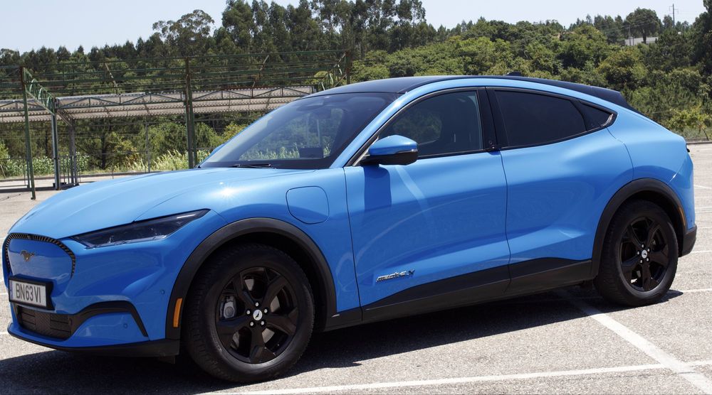 Mustang Mach-E RWD 99kwh alargada