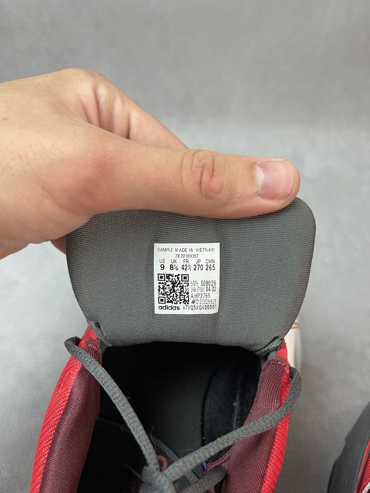 Adidas ZX 22 BOOST Czerwone (Sample)