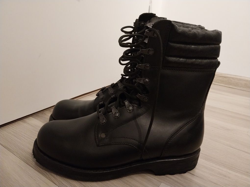 Nowe buty wojskowe desantowe skórzane r. 26