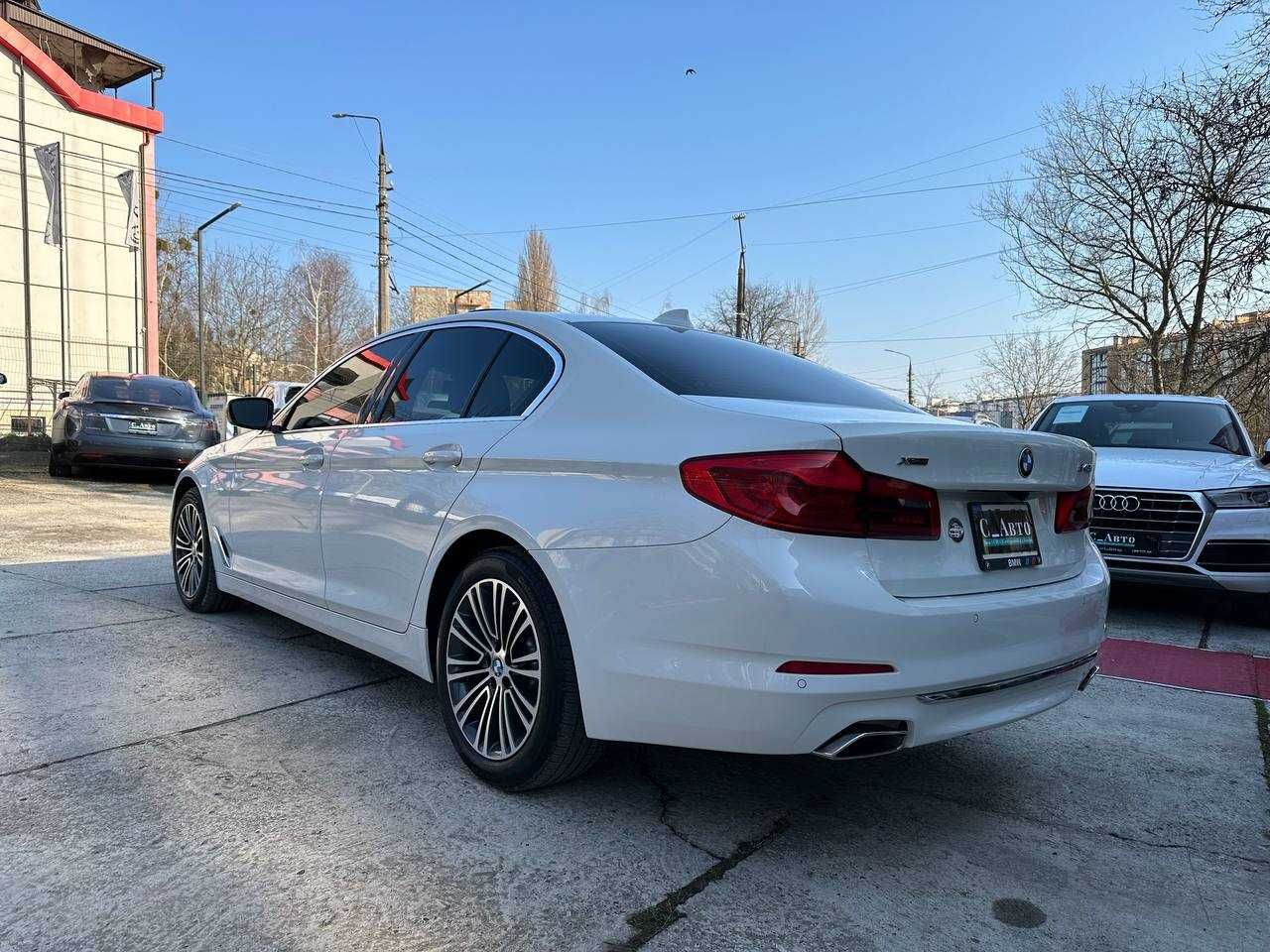 BMW 540i купити за 560дол/міс