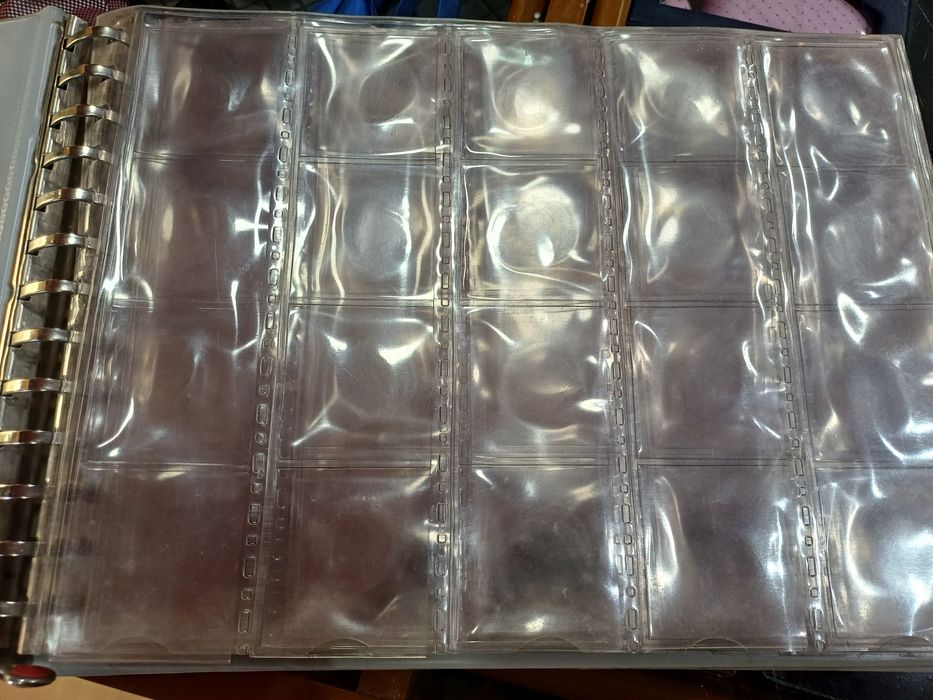 Dois Arquivadores de Moedas