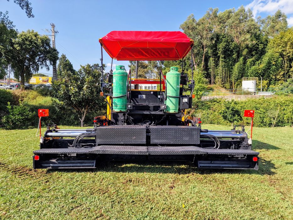 Pavimentadora de betuminoso