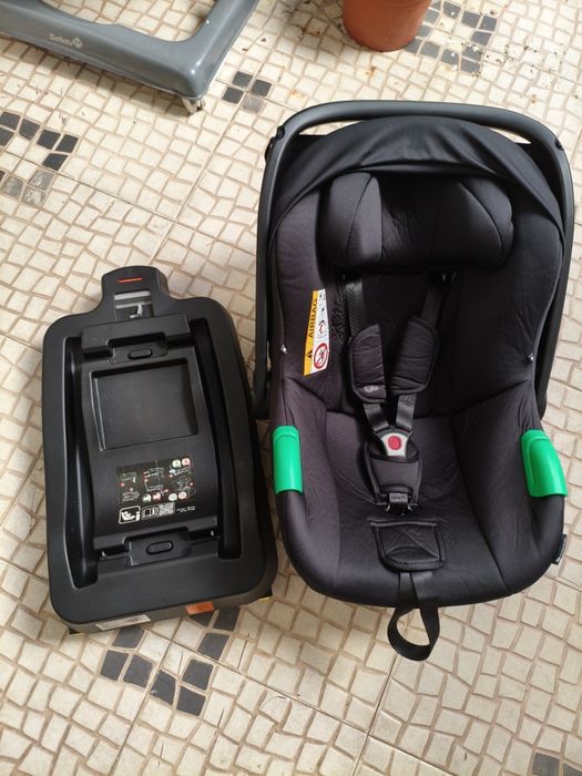 Cadeira auto ovo com isofix completa.