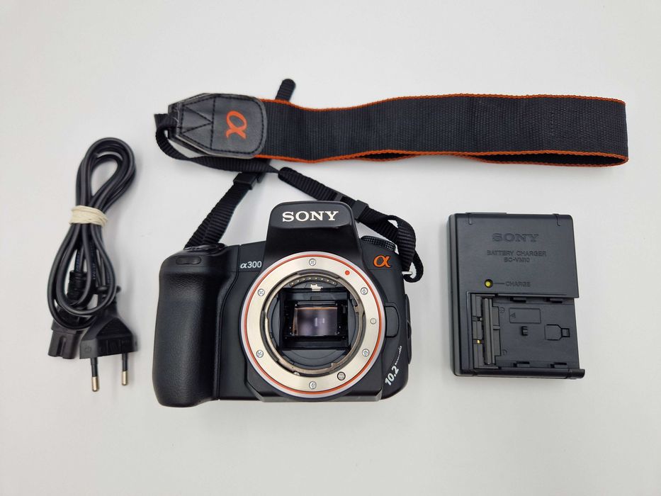 WYPRZEDAŻ Aparat Sony A300 body - świetny stan - jak nowy