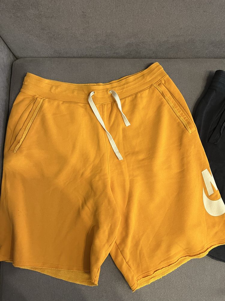 Шорти Nike класичні