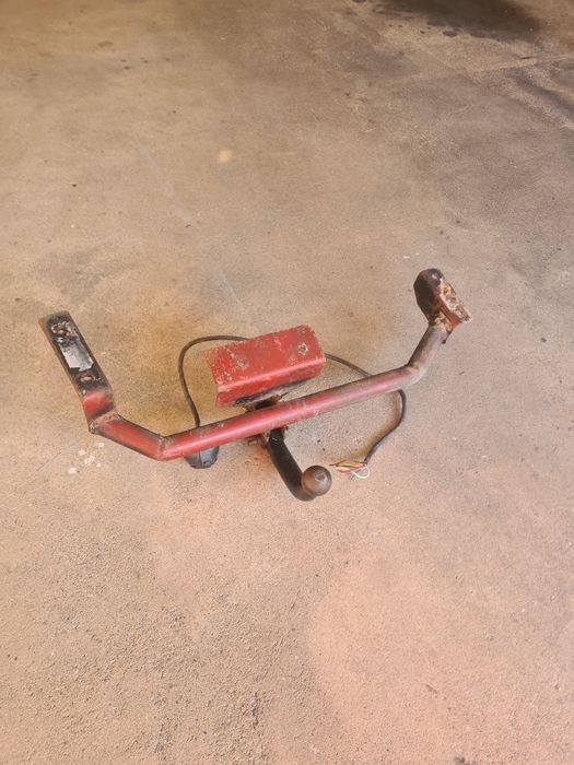 Engate de reboque renault clio 1995