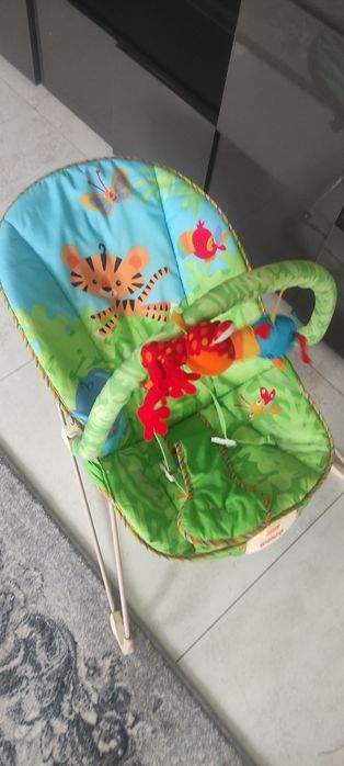 Fisher price, leżaczek, bujaczek z wibracja