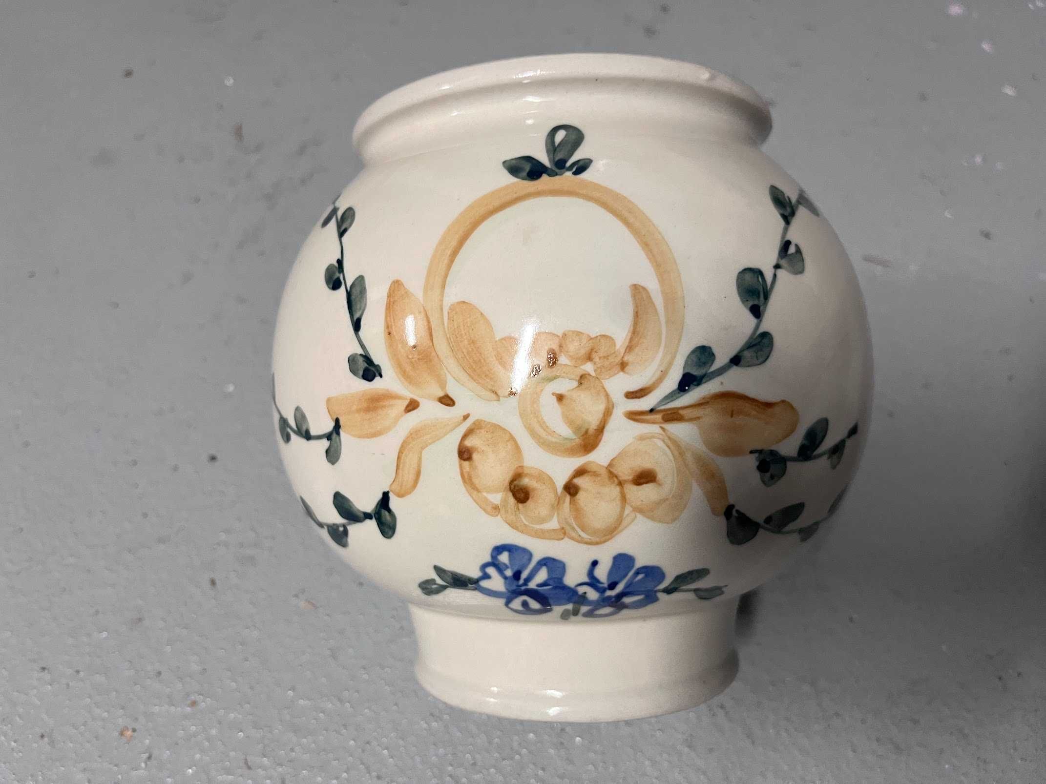 Ceramiczny wazon - kulka ręcznie malowany