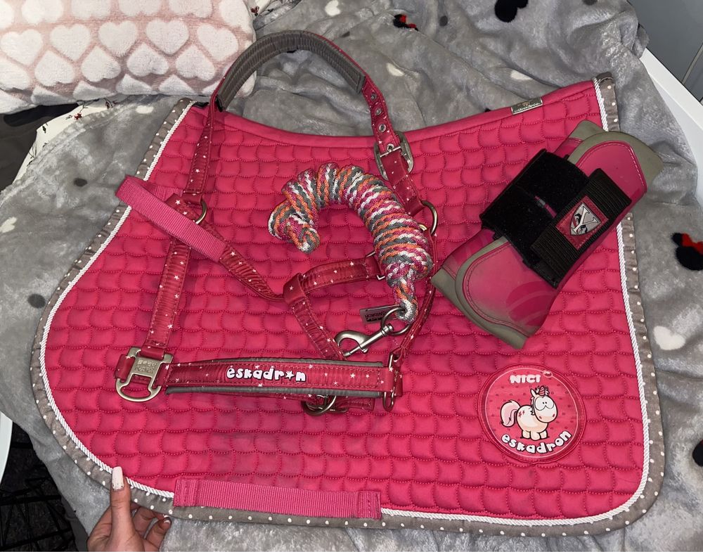 Czaprak Eskadron Nici bubblepink 2017/18