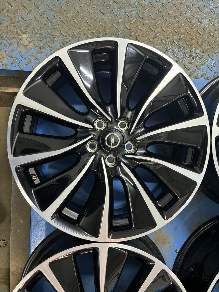 5x108 19 opel Grandland X  peugeot 408 gt