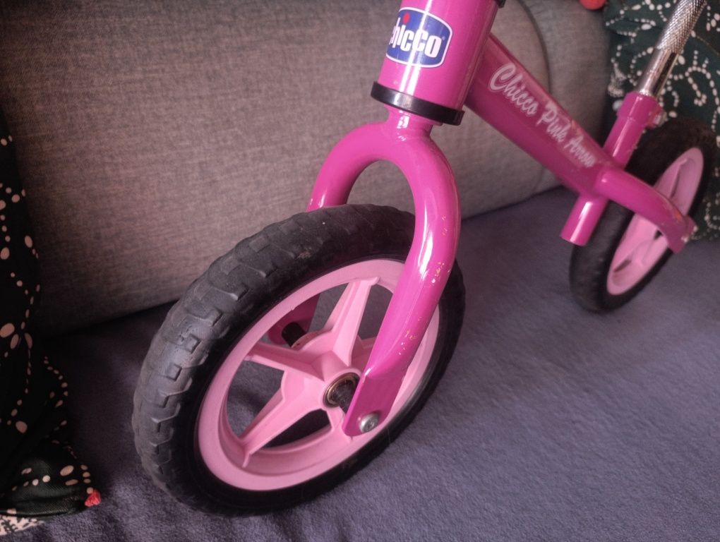 Bicicleta, moto e capacete