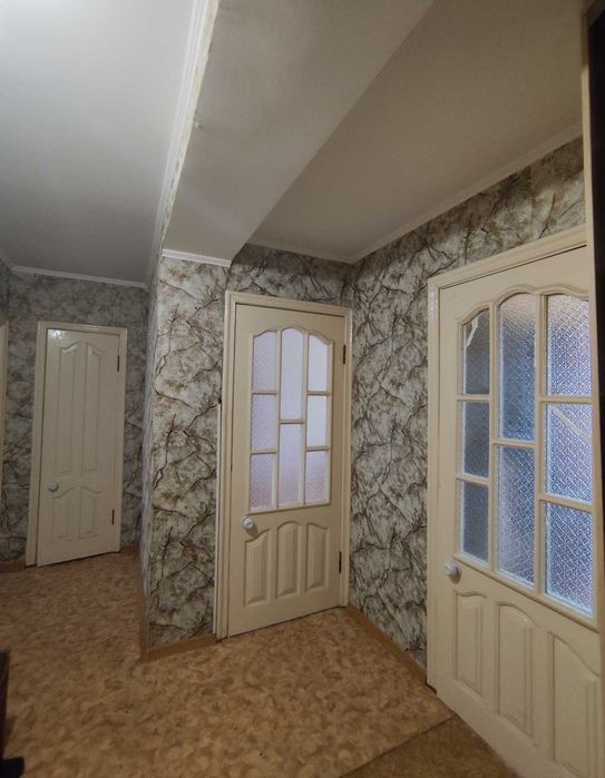 № 13613 - Простора 3к. квартира, 2/5 пов. цегляного будинку, Озерне