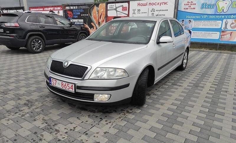 Розборка Skoda Octavia A5 дорестайлинг 2004-2008 бампер, фонарь