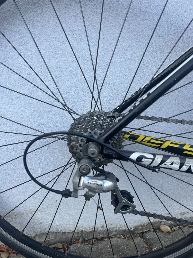 Bicicleta estrada Giant defy 2